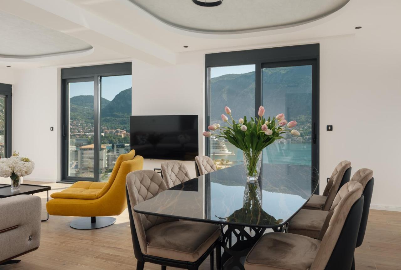 Berge Apartments Cattaro Esterno foto